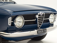 The Classic Motor Company - 1970 Alfa Romeo Giulia GT 1300 Junior AR1250682 - Studio